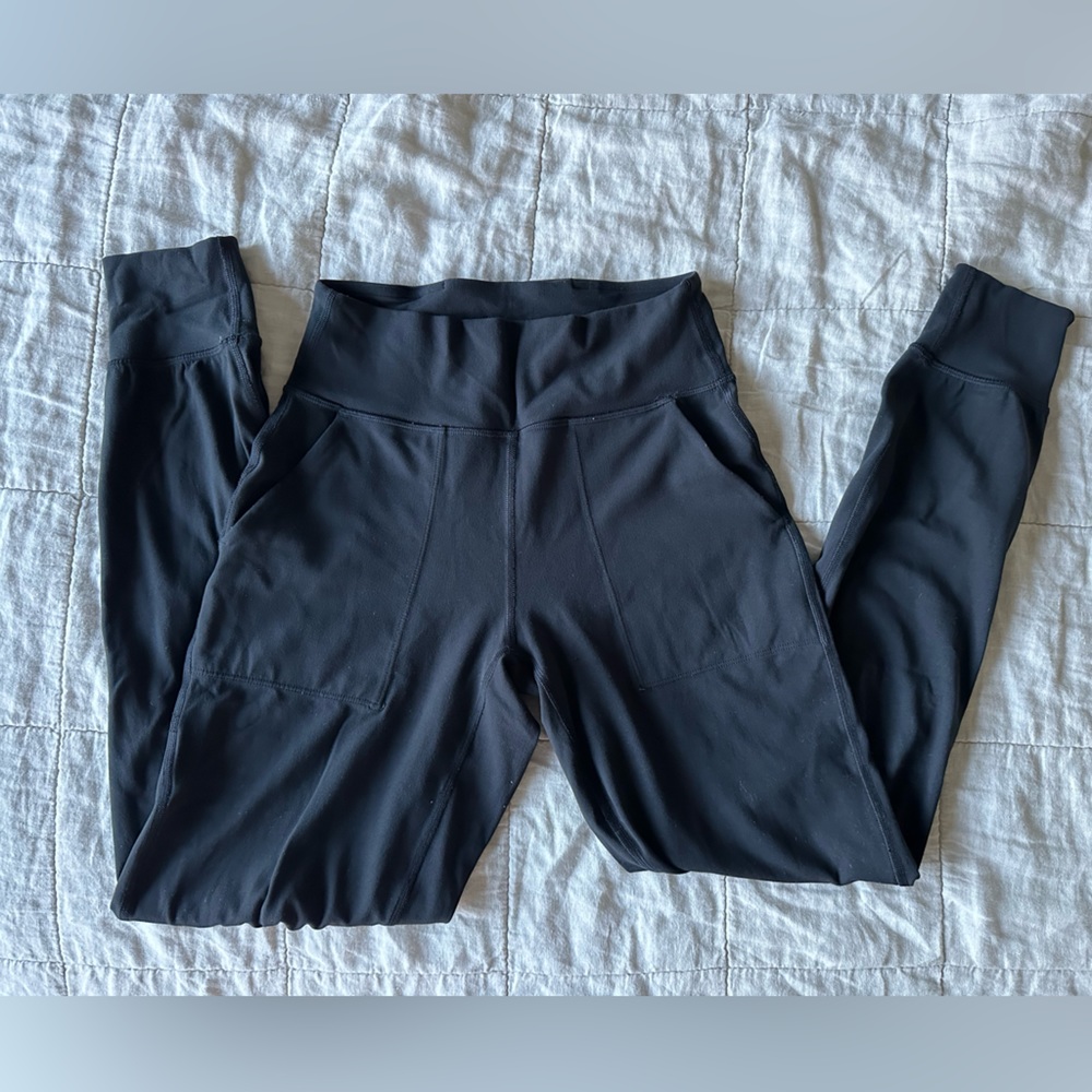 Lululemon align jogger size 4